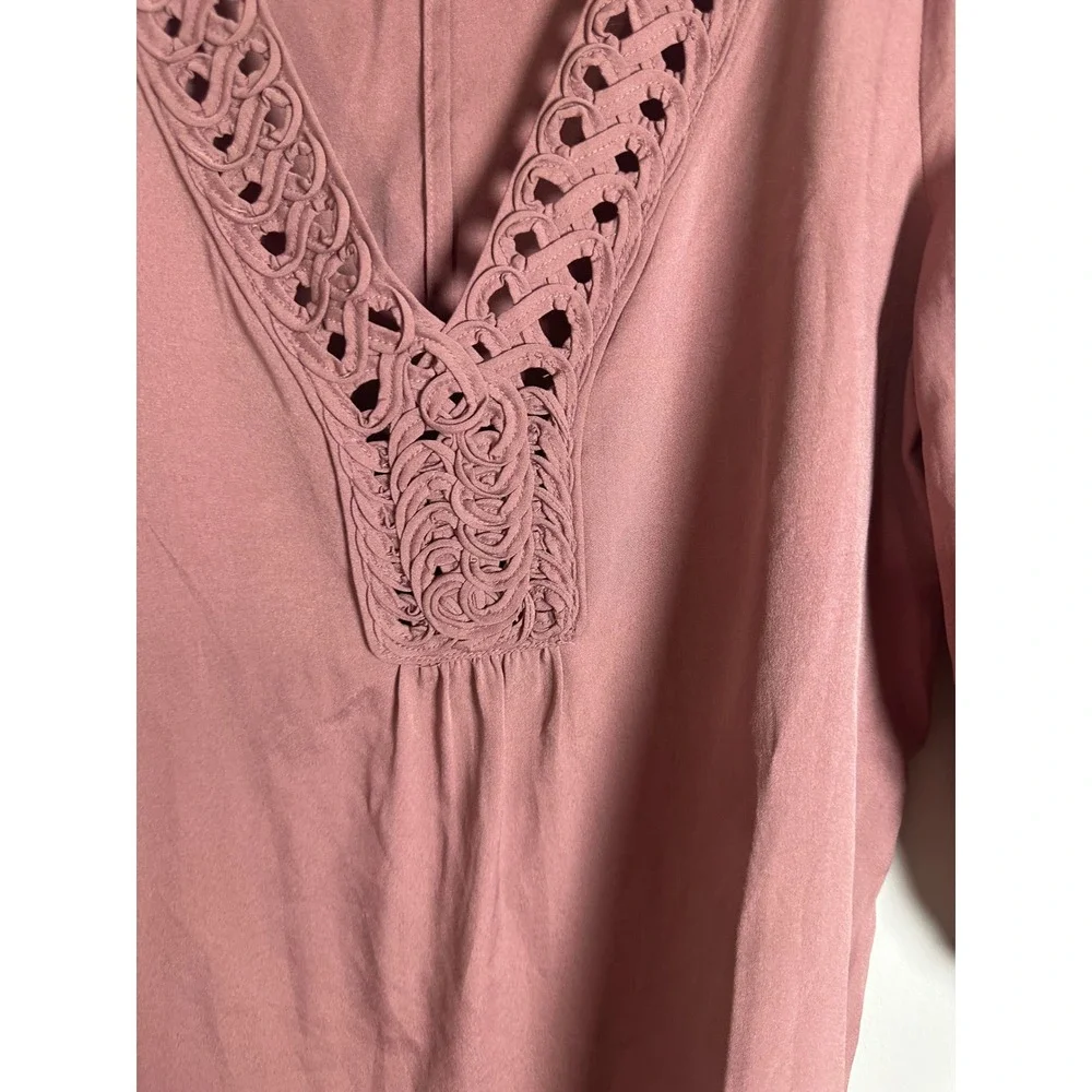 Banana Republic Mauve Crochet V-Neck Blouse 3/4 Puff Sleeve Dusty Rose Womens XS